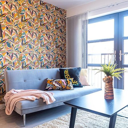 Pristine 1 And 2 Bedroom Apartments Near Business District By Belvilla Бирмингам Екстериор снимка