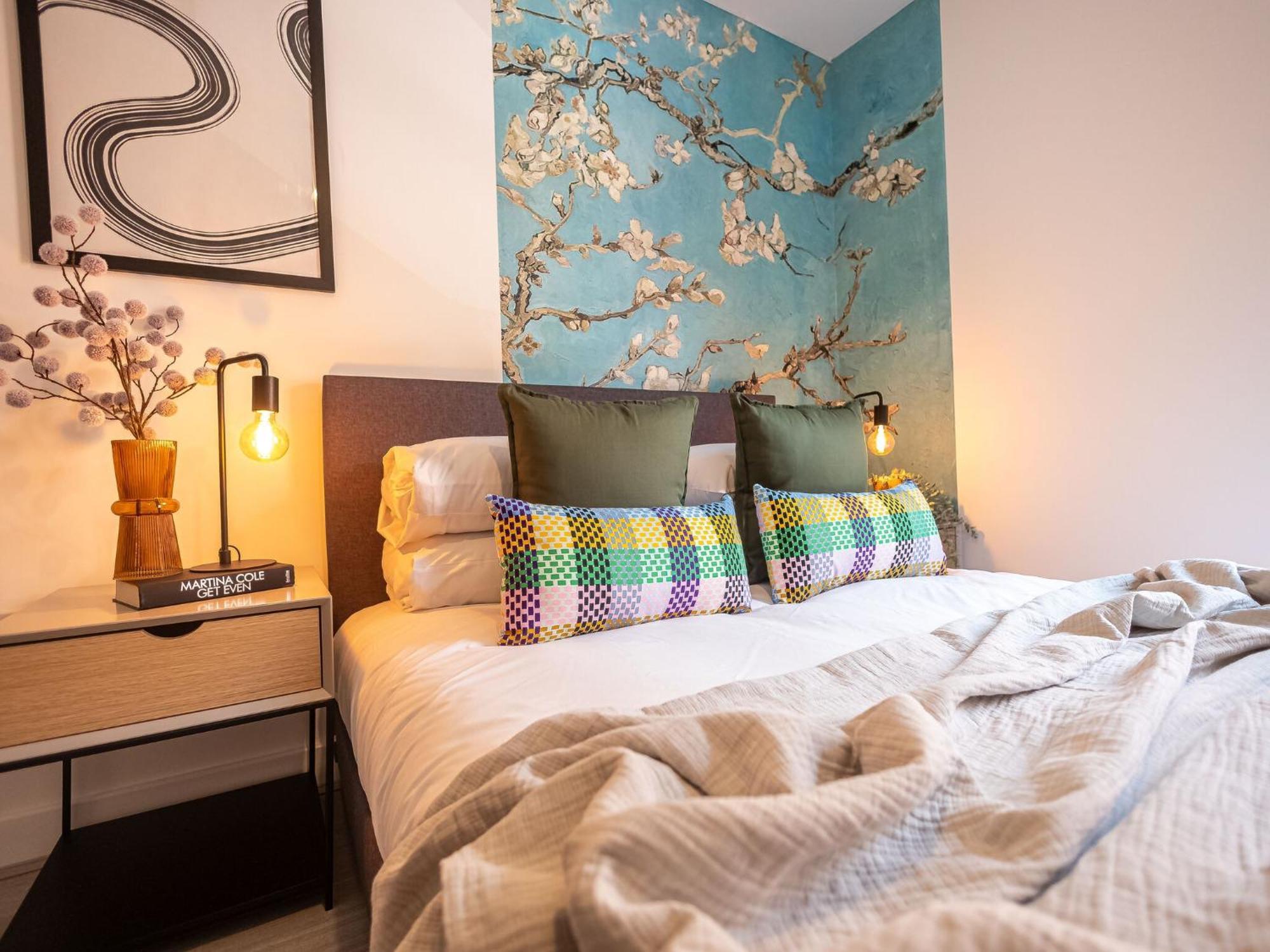 Pristine 1 And 2 Bedroom Apartments Near Business District By Belvilla Бирмингам Екстериор снимка